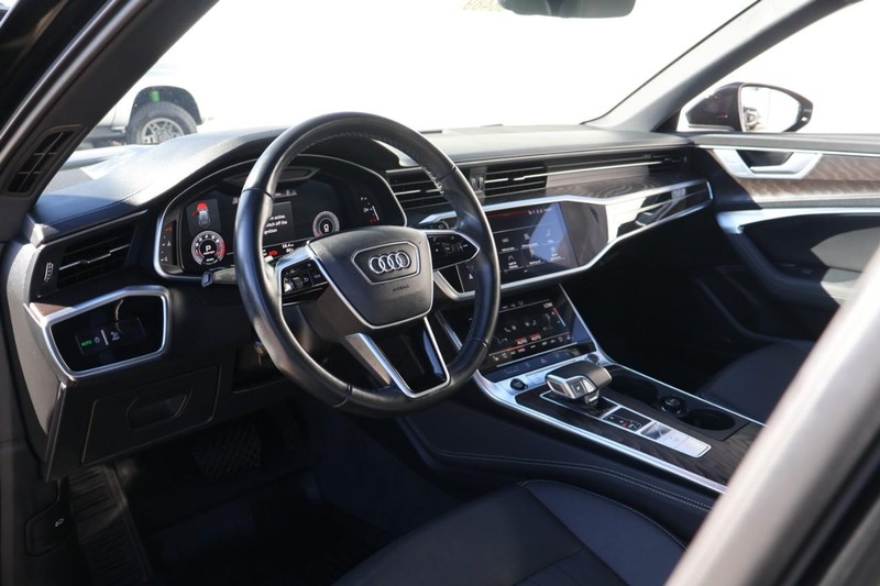 Audi A6 allroad Vehicle Full-screen Gallery Image 20
