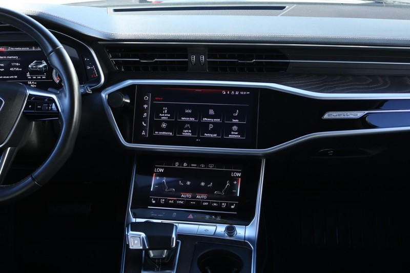 Audi A6 allroad Vehicle Full-screen Gallery Image 37