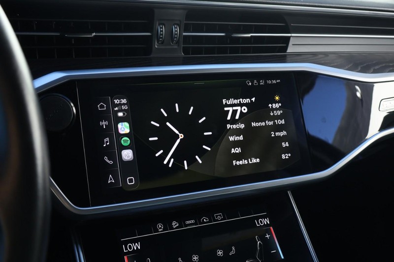 Audi A6 allroad Vehicle Full-screen Gallery Image 39