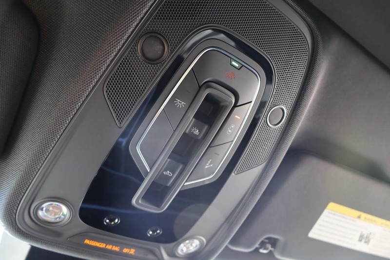 Audi A6 allroad Vehicle Full-screen Gallery Image 45