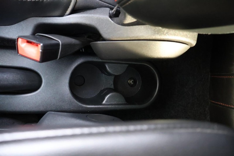 FIAT 500 Vehicle Full-screen Gallery Image 30