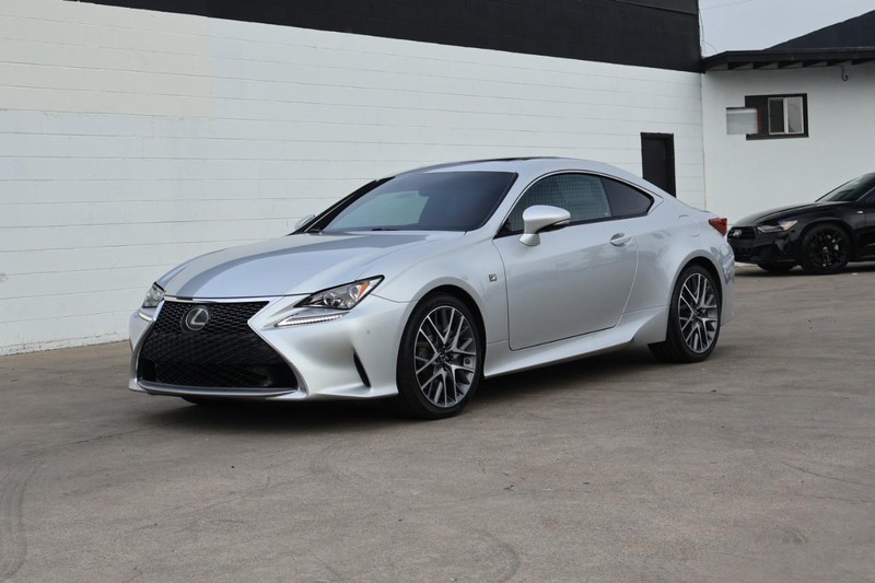 Lexus RC Vehicle Full-screen Gallery Image 12