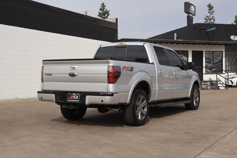 Ford F-150 Vehicle Full-screen Gallery Image 05