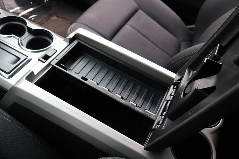 Ford F-150 Vehicle Full-screen Gallery Image 33