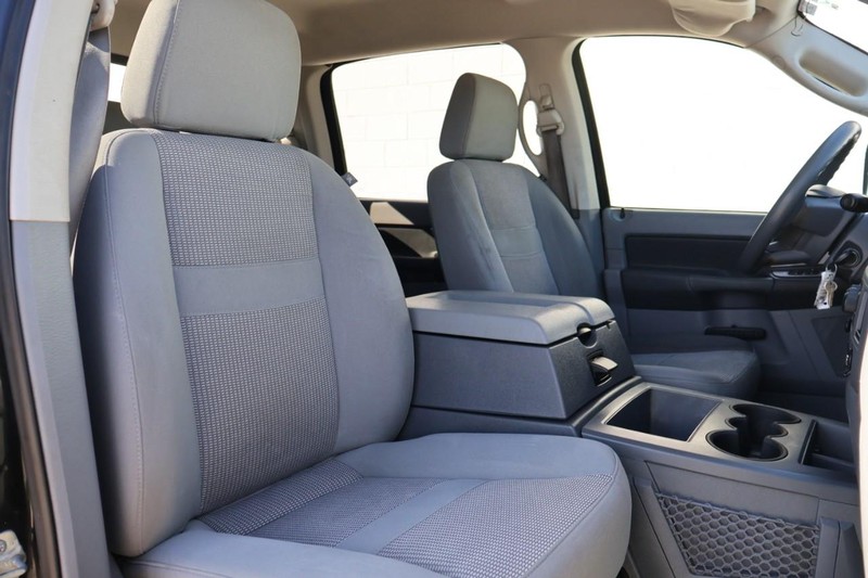 Dodge Ram 2500 Vehicle Full-screen Gallery Image 22