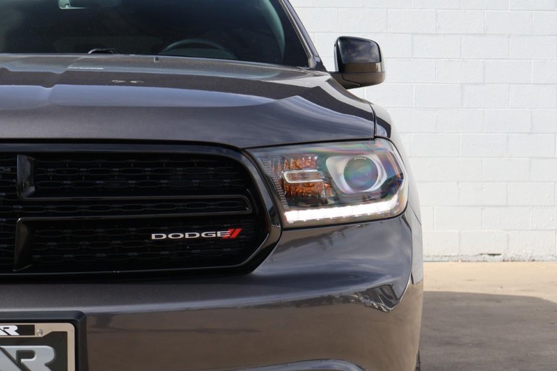 Dodge Durango Vehicle Full-screen Gallery Image 03