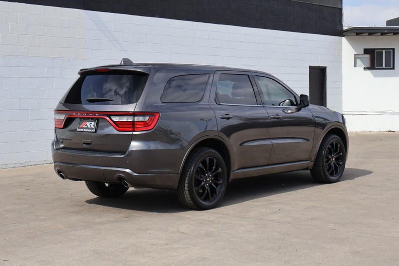 Dodge Durango Vehicle Full-screen Gallery Image 05