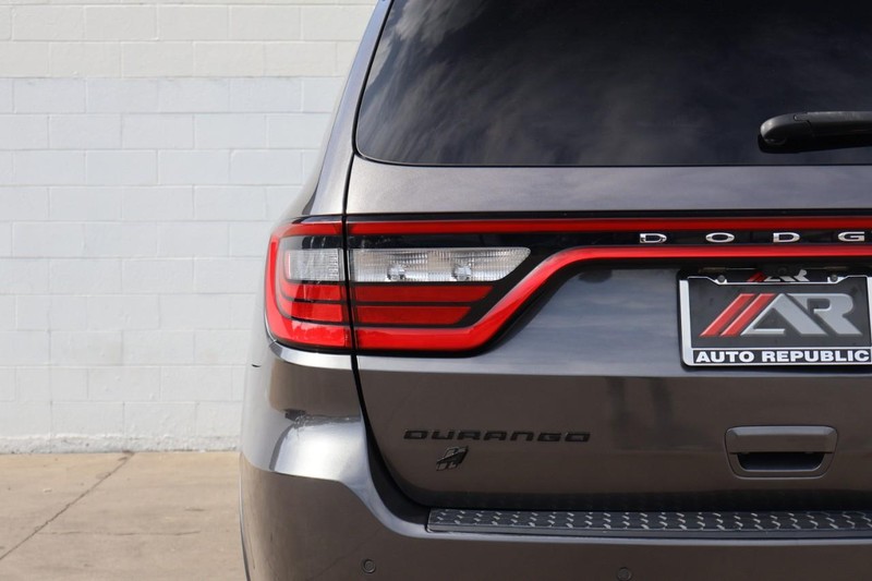 Dodge Durango Vehicle Full-screen Gallery Image 07