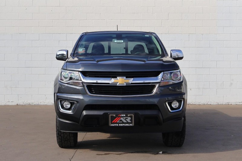 Chevrolet Colorado Vehicle Full-screen Gallery Image 02