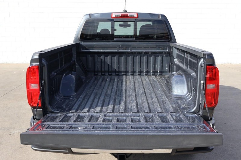 Chevrolet Colorado Vehicle Full-screen Gallery Image 09