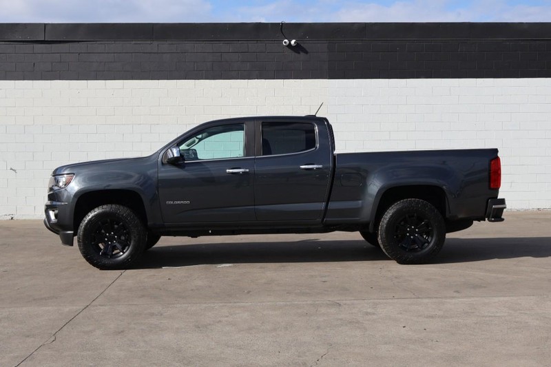 Chevrolet Colorado Vehicle Full-screen Gallery Image 12