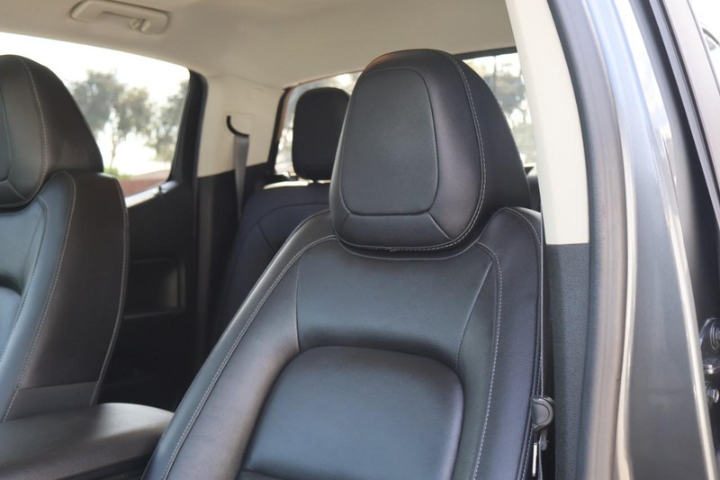 Chevrolet Colorado Vehicle Full-screen Gallery Image 20