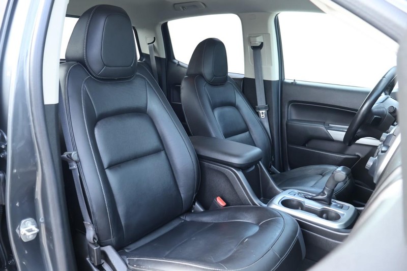 Chevrolet Colorado Vehicle Full-screen Gallery Image 22