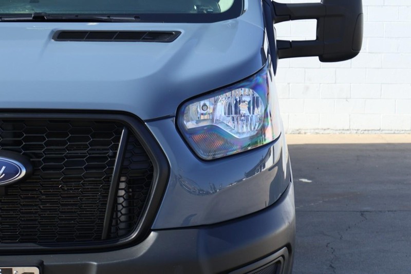 Ford Transit Cutaway Vehicle Full-screen Gallery Image 04