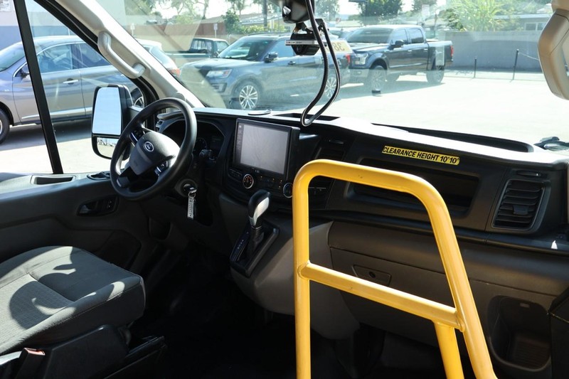 Ford Transit Cutaway Vehicle Full-screen Gallery Image 26