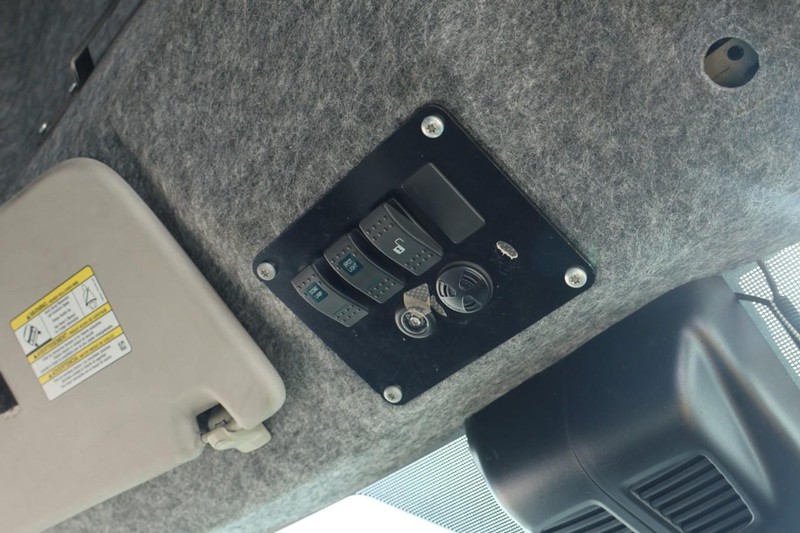 Ford Transit Cutaway Vehicle Full-screen Gallery Image 31