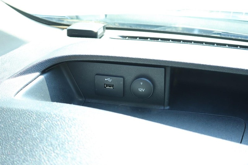 Ford Transit Cutaway Vehicle Full-screen Gallery Image 34