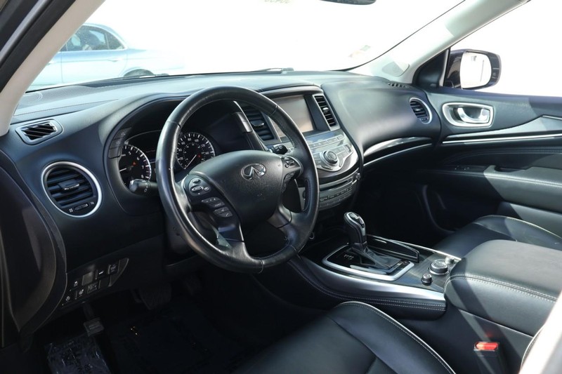 INFINITI QX60 Vehicle Full-screen Gallery Image 18