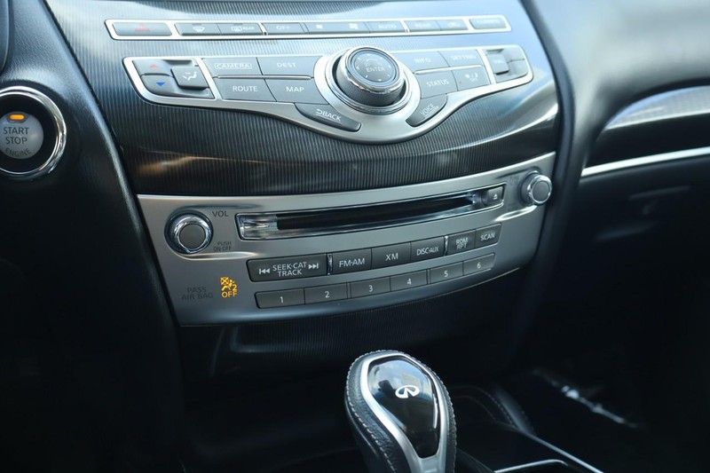 INFINITI QX60 Vehicle Full-screen Gallery Image 39