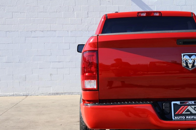 Ram 1500 Vehicle Full-screen Gallery Image 07