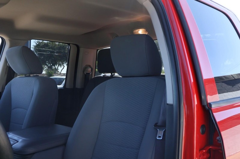 Ram 1500 Vehicle Full-screen Gallery Image 20