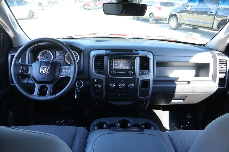 Ram 1500 Vehicle Full-screen Gallery Image 25