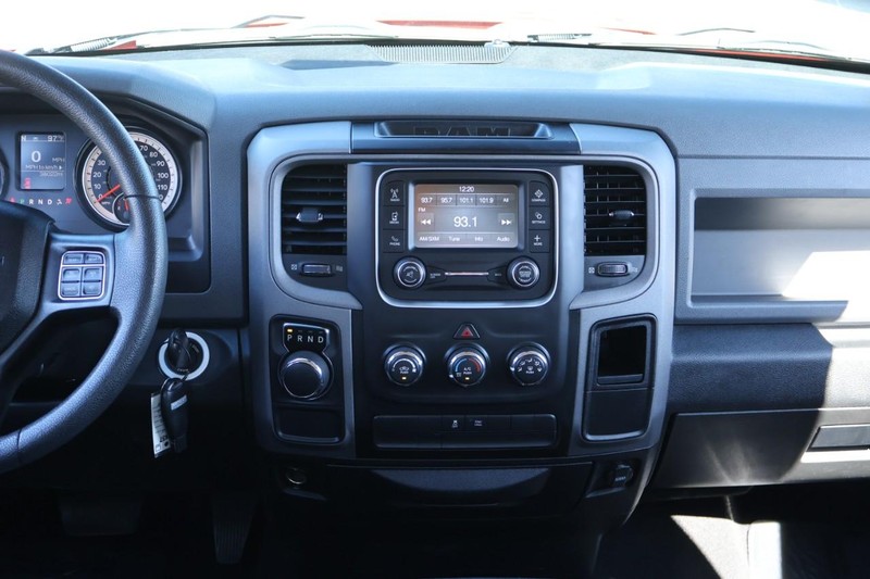 Ram 1500 Vehicle Full-screen Gallery Image 30
