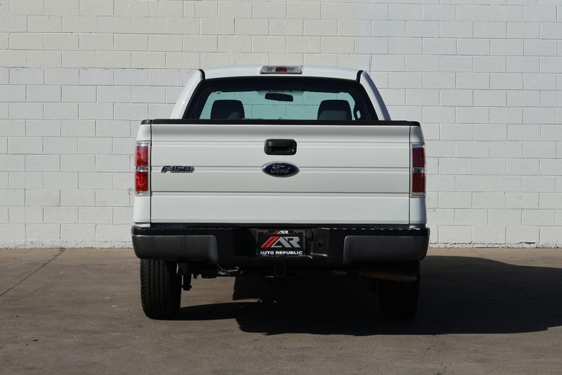 Ford F-150 Vehicle Full-screen Gallery Image 06