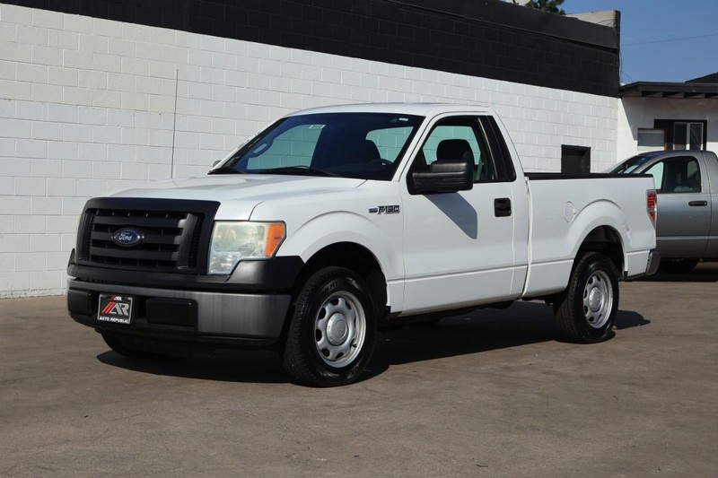 Ford F-150 Vehicle Full-screen Gallery Image 11