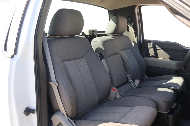 Ford F-150 Vehicle Full-screen Gallery Image 19