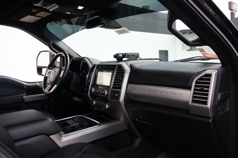 Ford Super Duty F-250 SRW Vehicle Full-screen Gallery Image 31