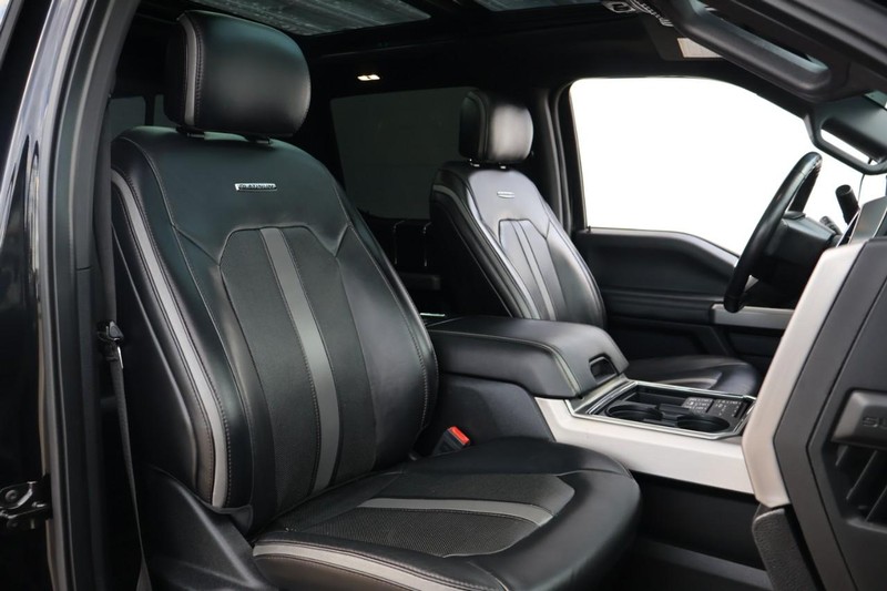 Ford Super Duty F-250 SRW Vehicle Full-screen Gallery Image 34