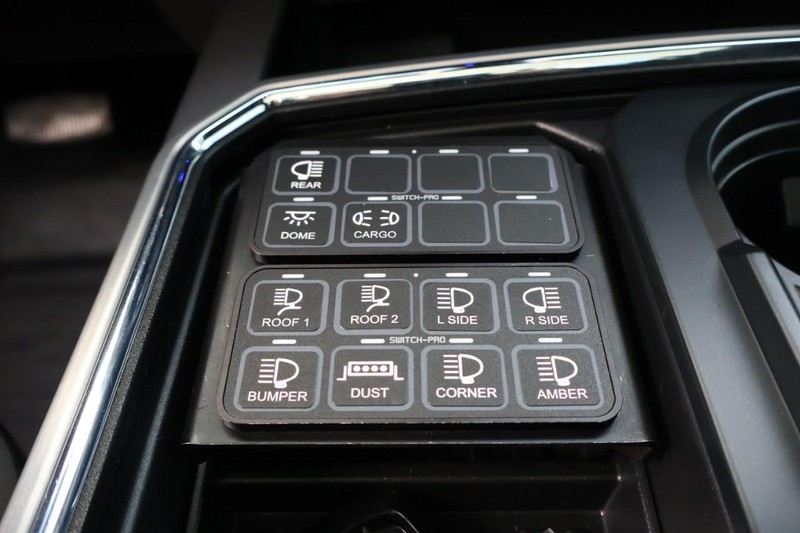 Ford Super Duty F-250 SRW Vehicle Full-screen Gallery Image 47