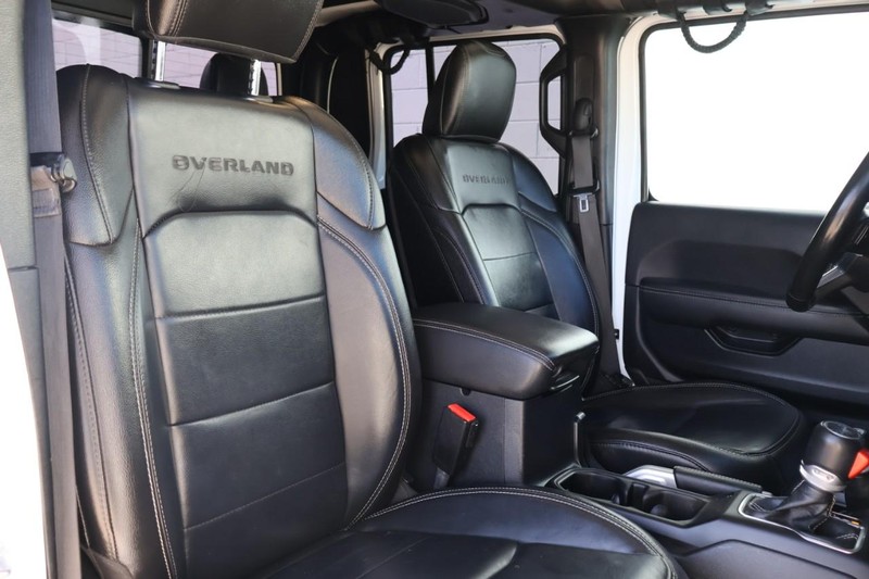 Jeep Gladiator Vehicle Full-screen Gallery Image 22