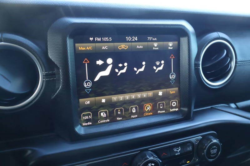 Jeep Gladiator Vehicle Full-screen Gallery Image 33