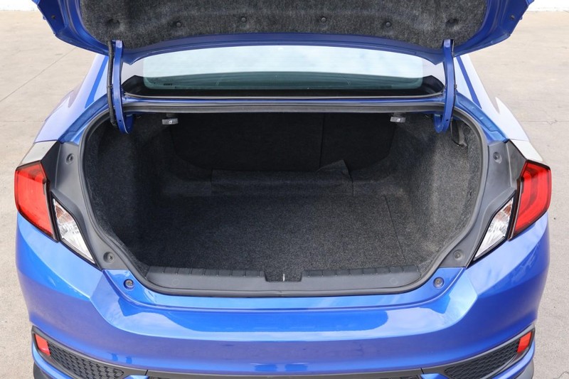 Honda Civic Si Coupe Vehicle Full-screen Gallery Image 09