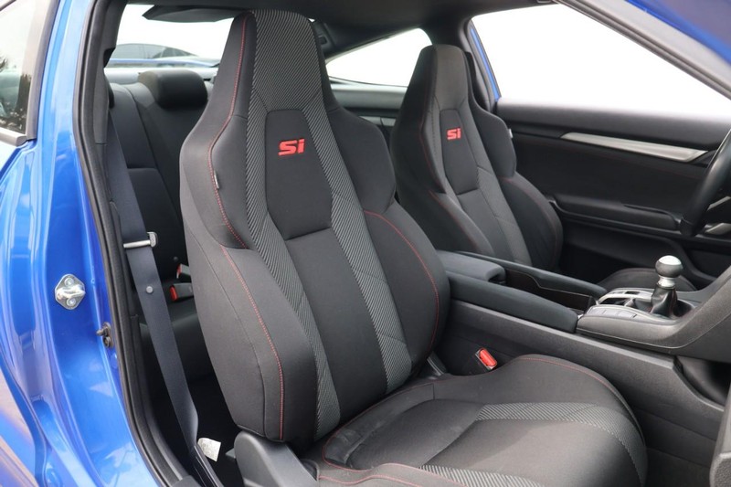 Honda Civic Si Coupe Vehicle Full-screen Gallery Image 21