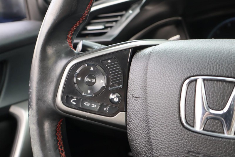 Honda Civic Si Coupe Vehicle Full-screen Gallery Image 26