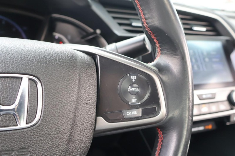 Honda Civic Si Coupe Vehicle Full-screen Gallery Image 27