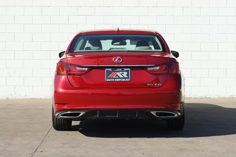 Lexus GS 350 Vehicle Full-screen Gallery Image 06