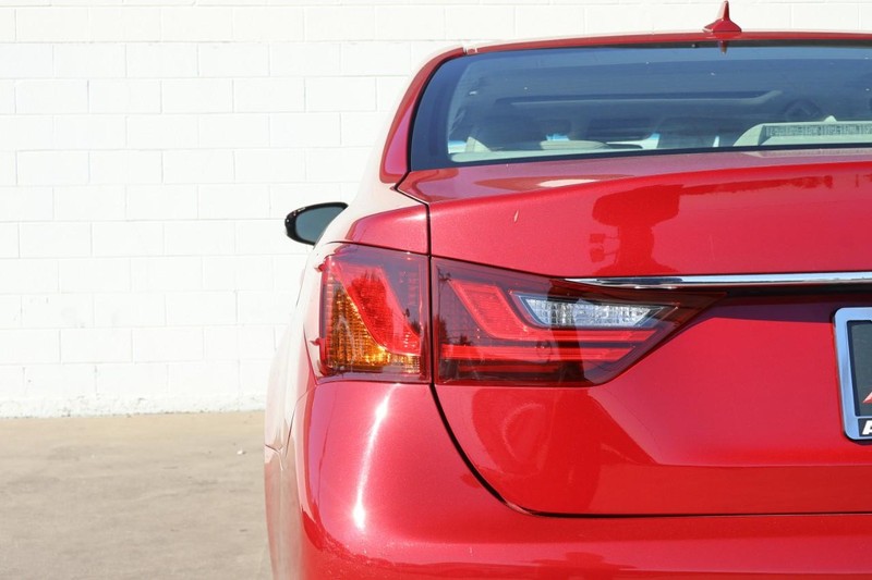 Lexus GS 350 Vehicle Full-screen Gallery Image 07