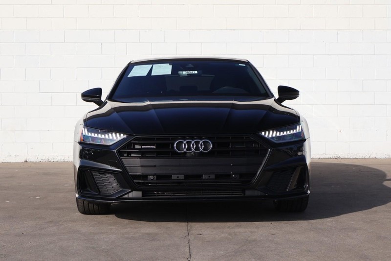 Audi A7 Vehicle Full-screen Gallery Image 02