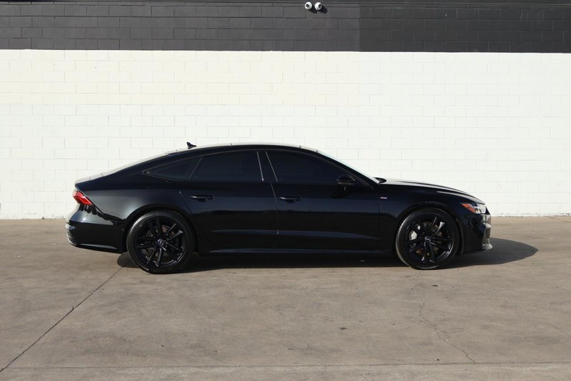 Audi A7 Vehicle Full-screen Gallery Image 04