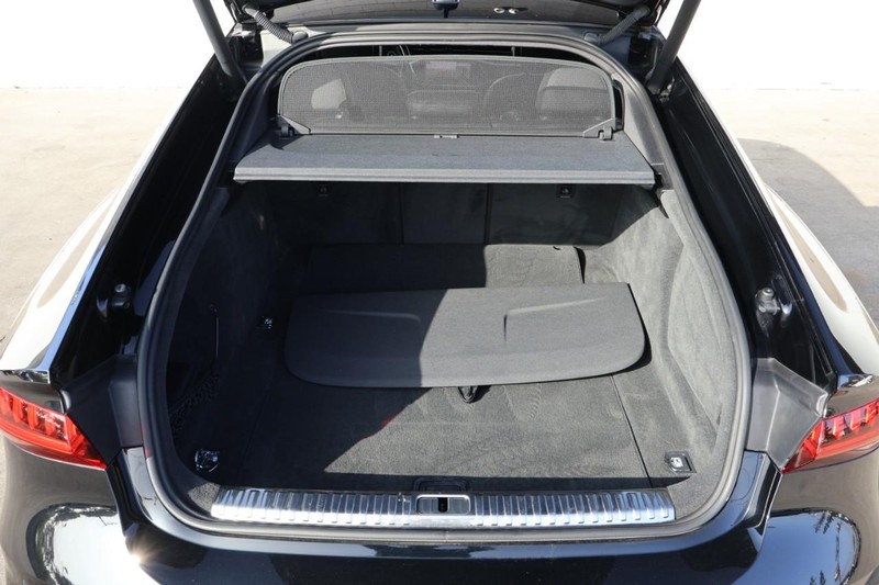 Audi A7 Vehicle Full-screen Gallery Image 09