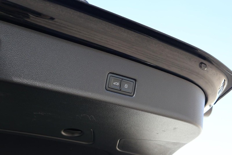 Audi A7 Vehicle Full-screen Gallery Image 10