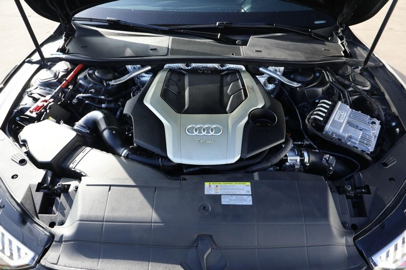 Audi A7 Vehicle Full-screen Gallery Image 14