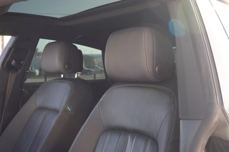 Audi A7 Vehicle Full-screen Gallery Image 22