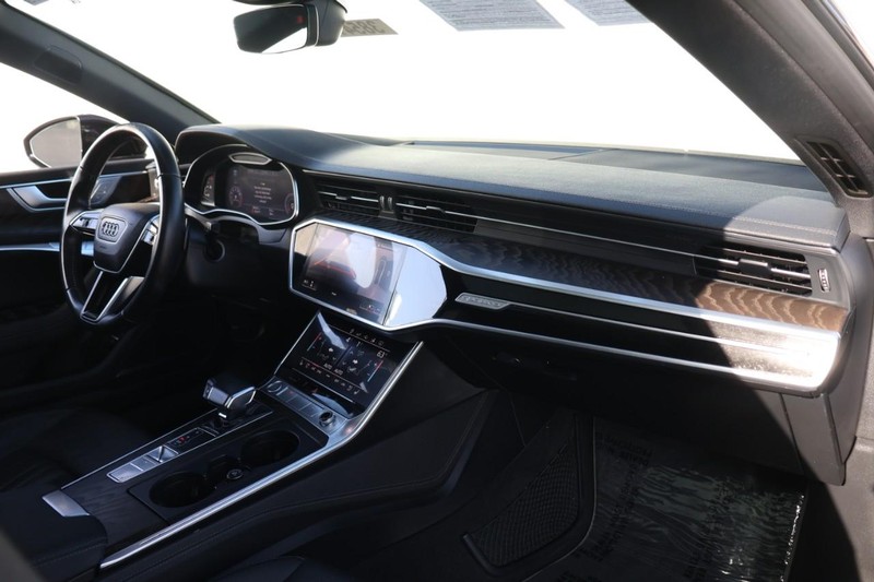 Audi A7 Vehicle Full-screen Gallery Image 23