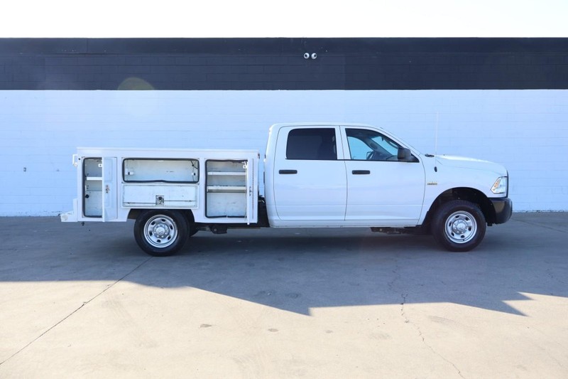 Ram 2500 Vehicle Full-screen Gallery Image 05