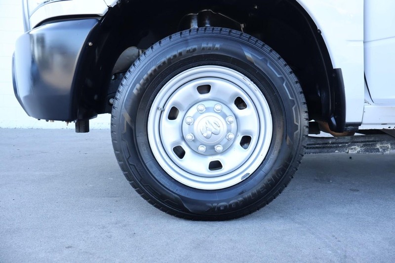 Ram 2500 Vehicle Full-screen Gallery Image 17